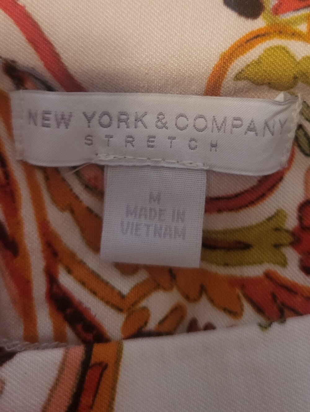 New York & Company White Paisley Halter Style Top and Pants Set. - Picture 11 of 14
